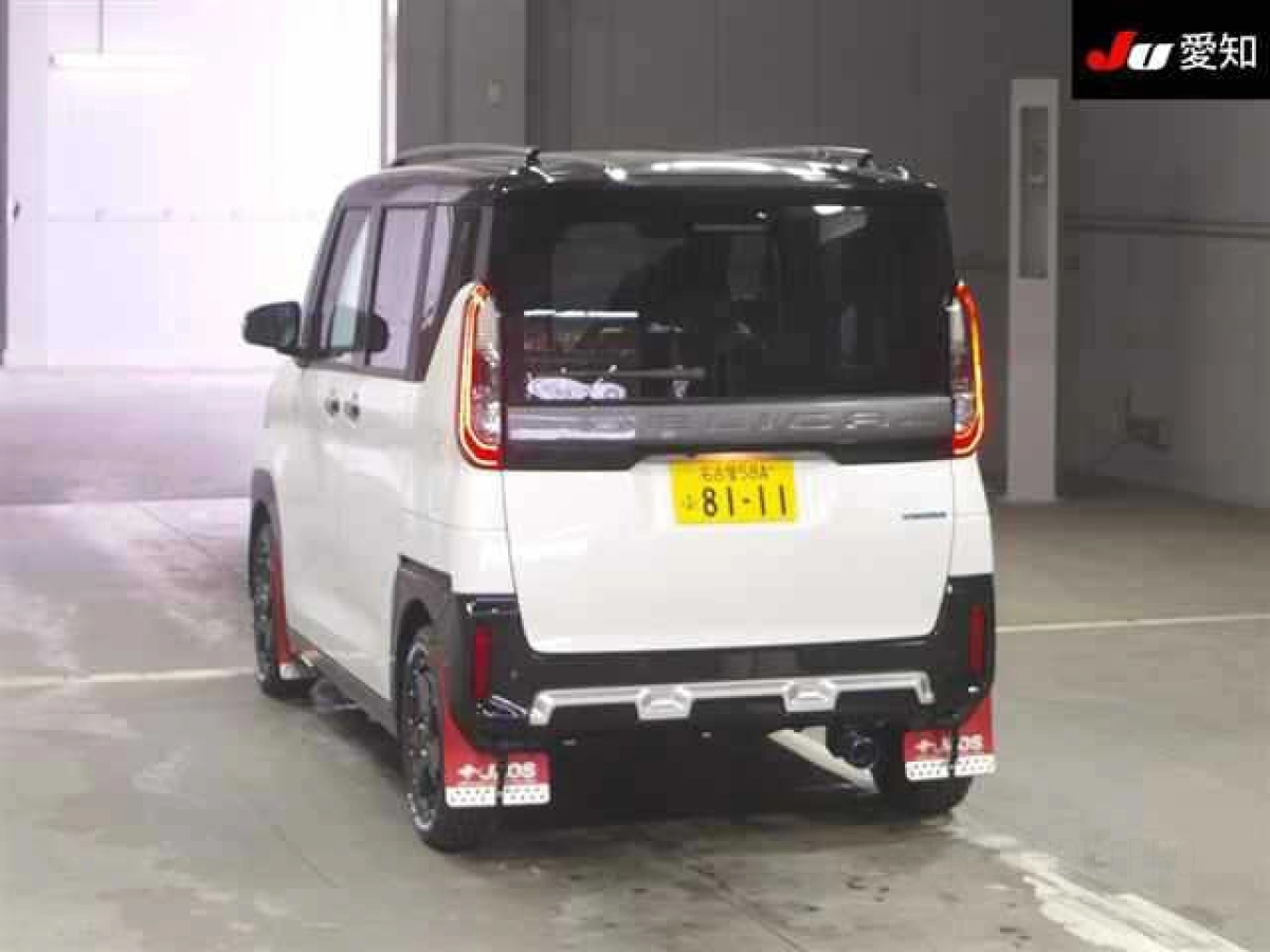 MITSUBISHI DELICA MINI