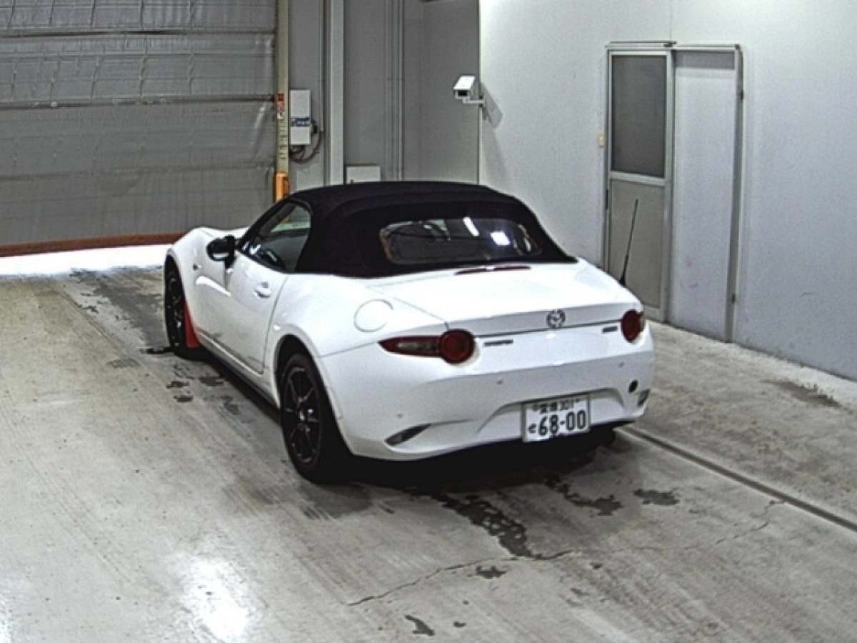 MAZDA ROADSTER