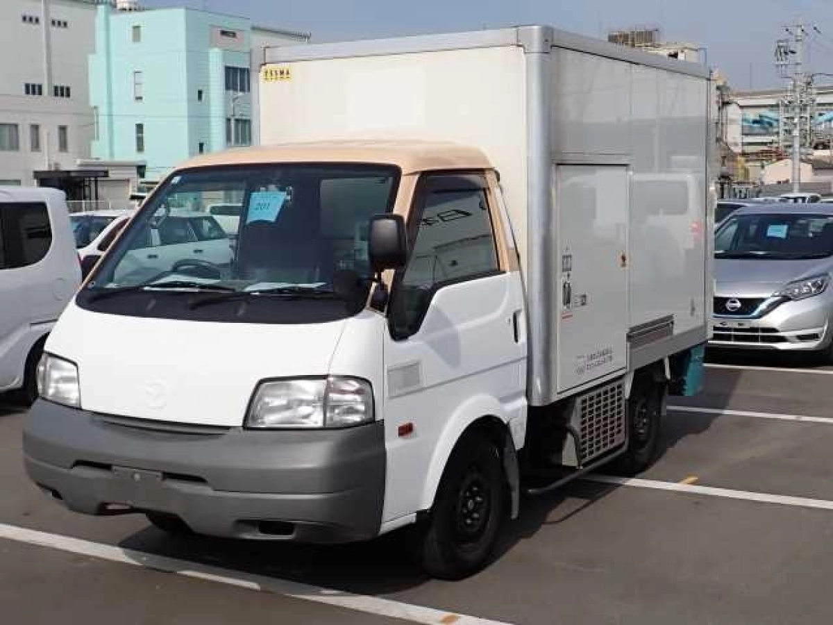 MAZDA BONGO