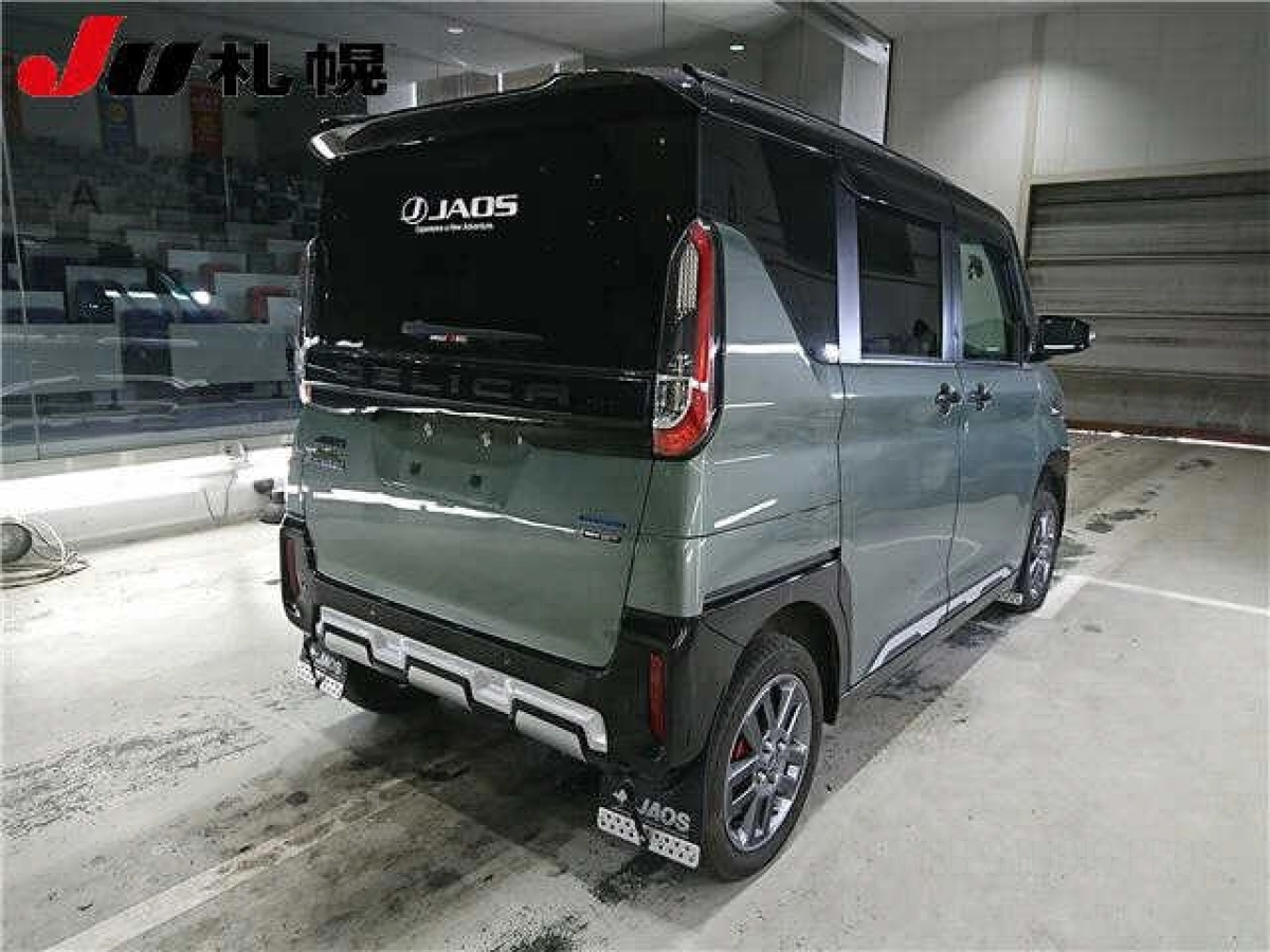MITSUBISHI DELICA MINI