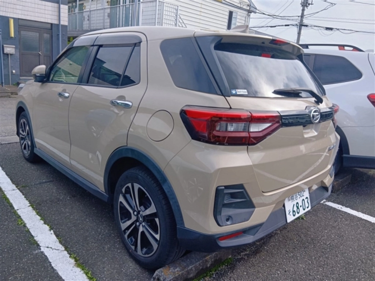 DAIHATSU ROCKY