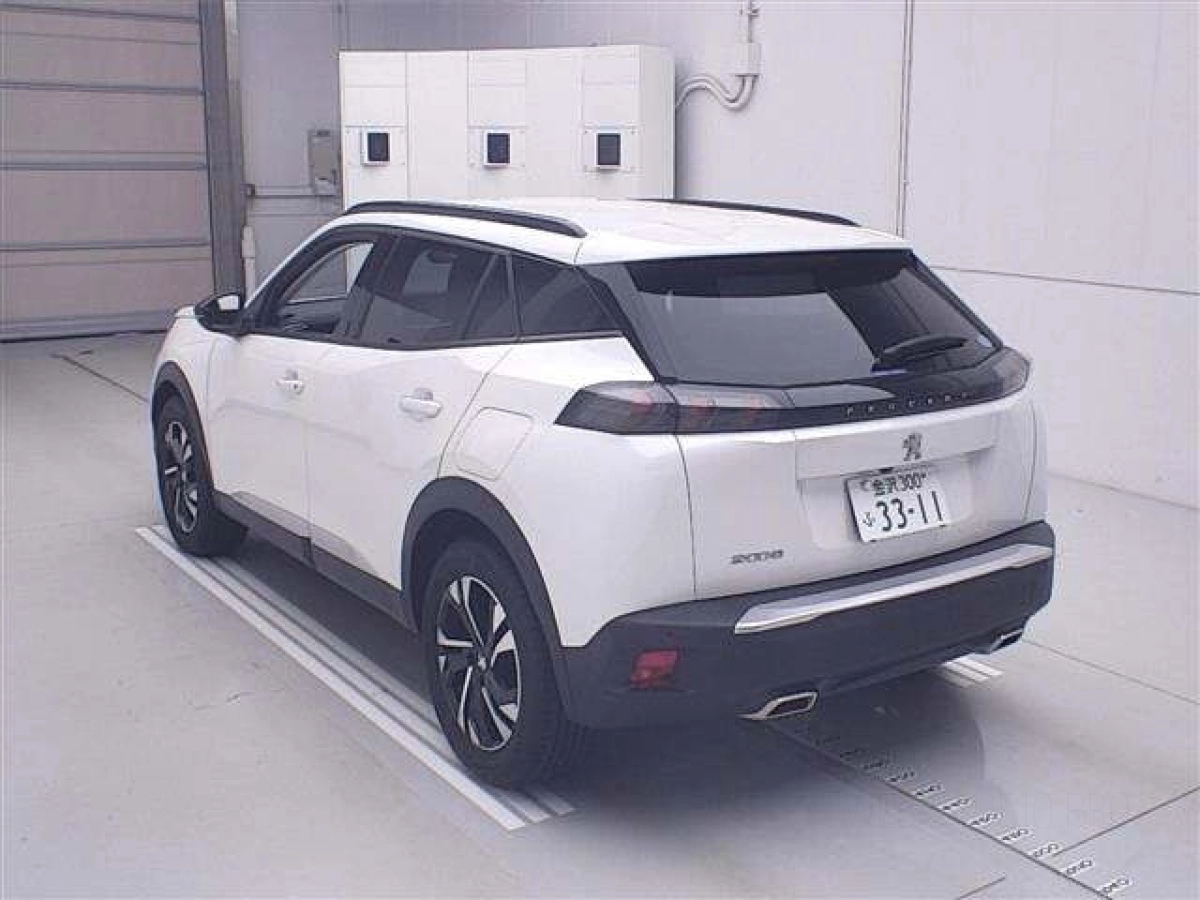 PEUGEOT 2008
