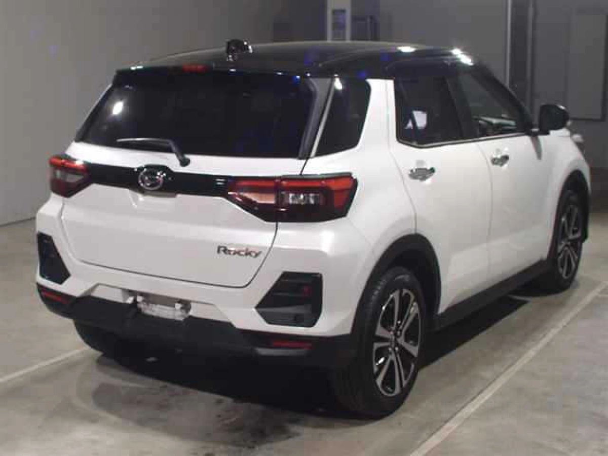 DAIHATSU ROCKY