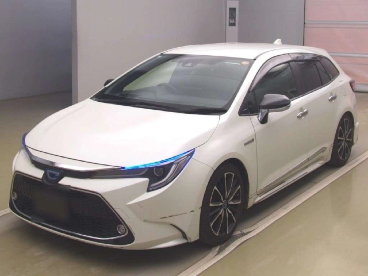 TOYOTA COROLLA TOURING ZWE211W 2019