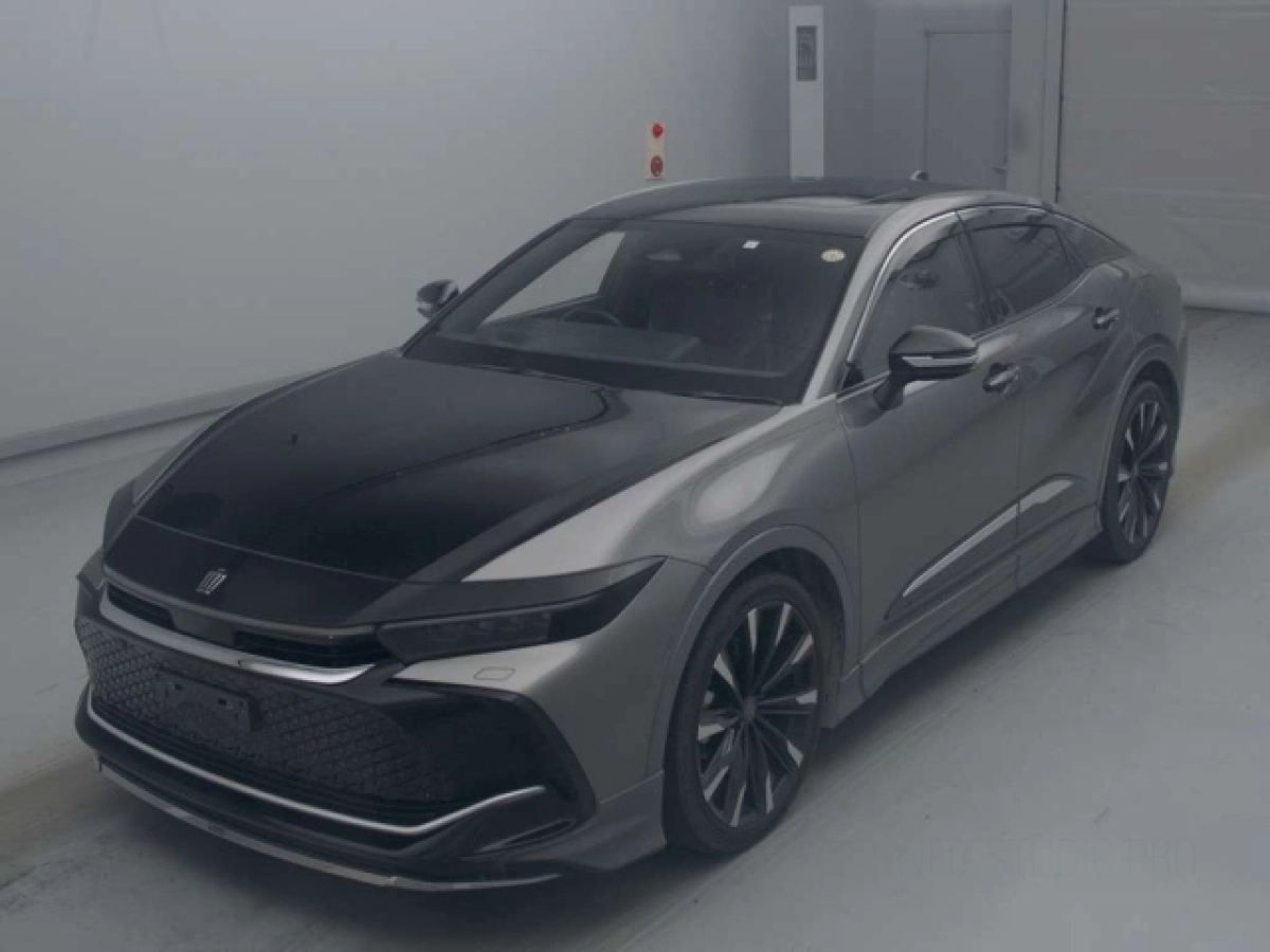 TOYOTA CROWN CROSSOVER