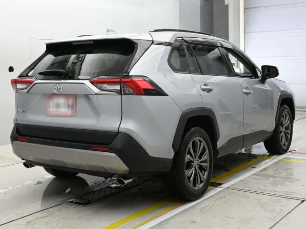TOYOTA RAV4