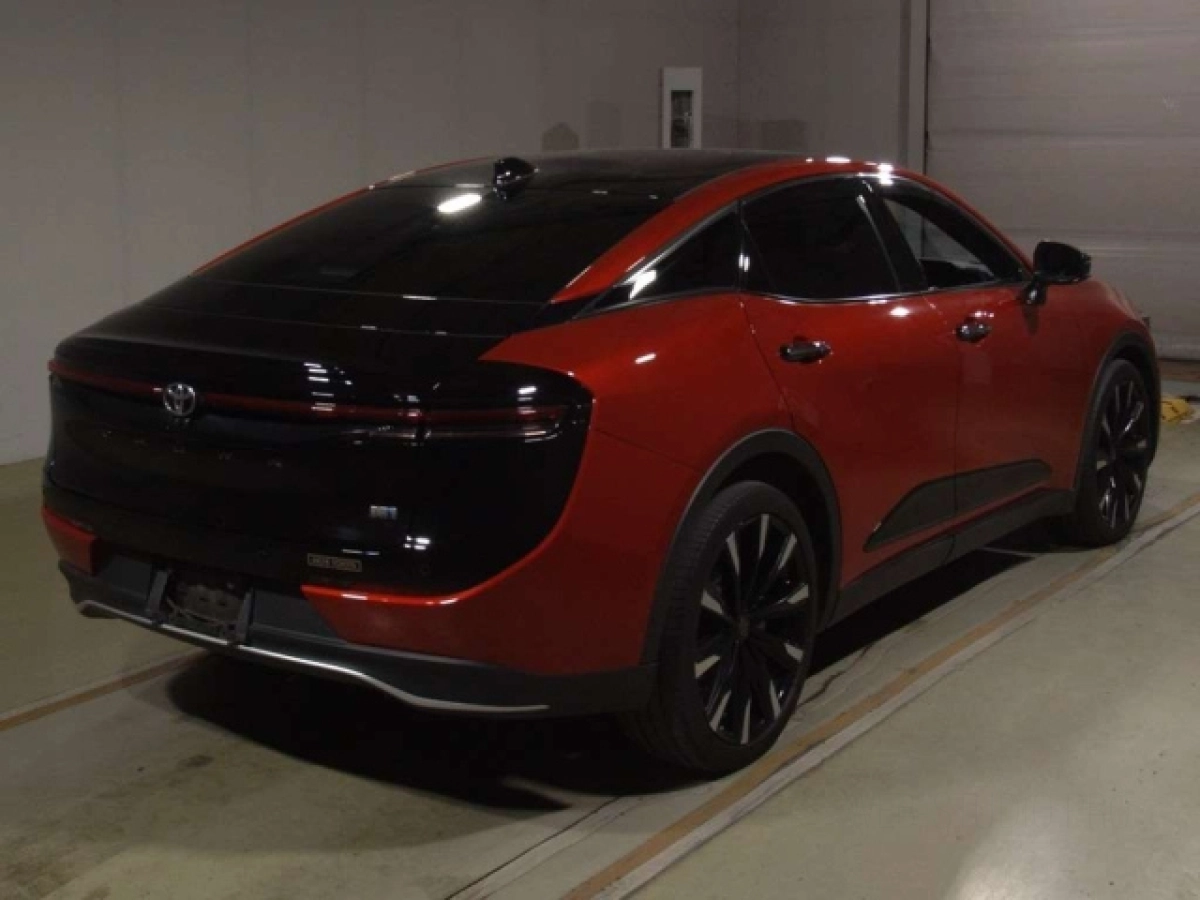 TOYOTA CROWN CROSSOVER