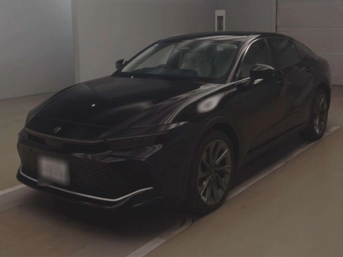 TOYOTA CROWN CROSSOVER