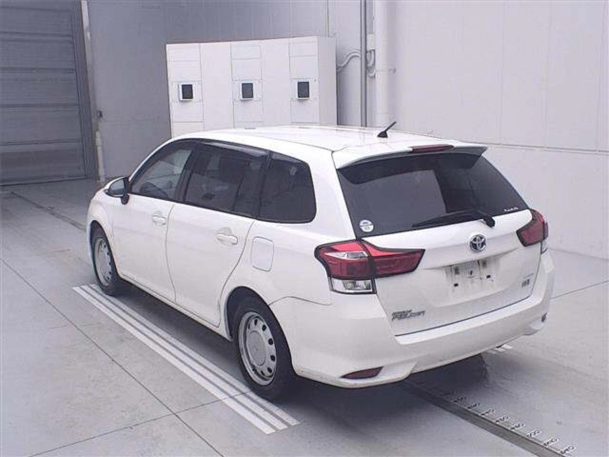 TOYOTA COROLLA FIELDER