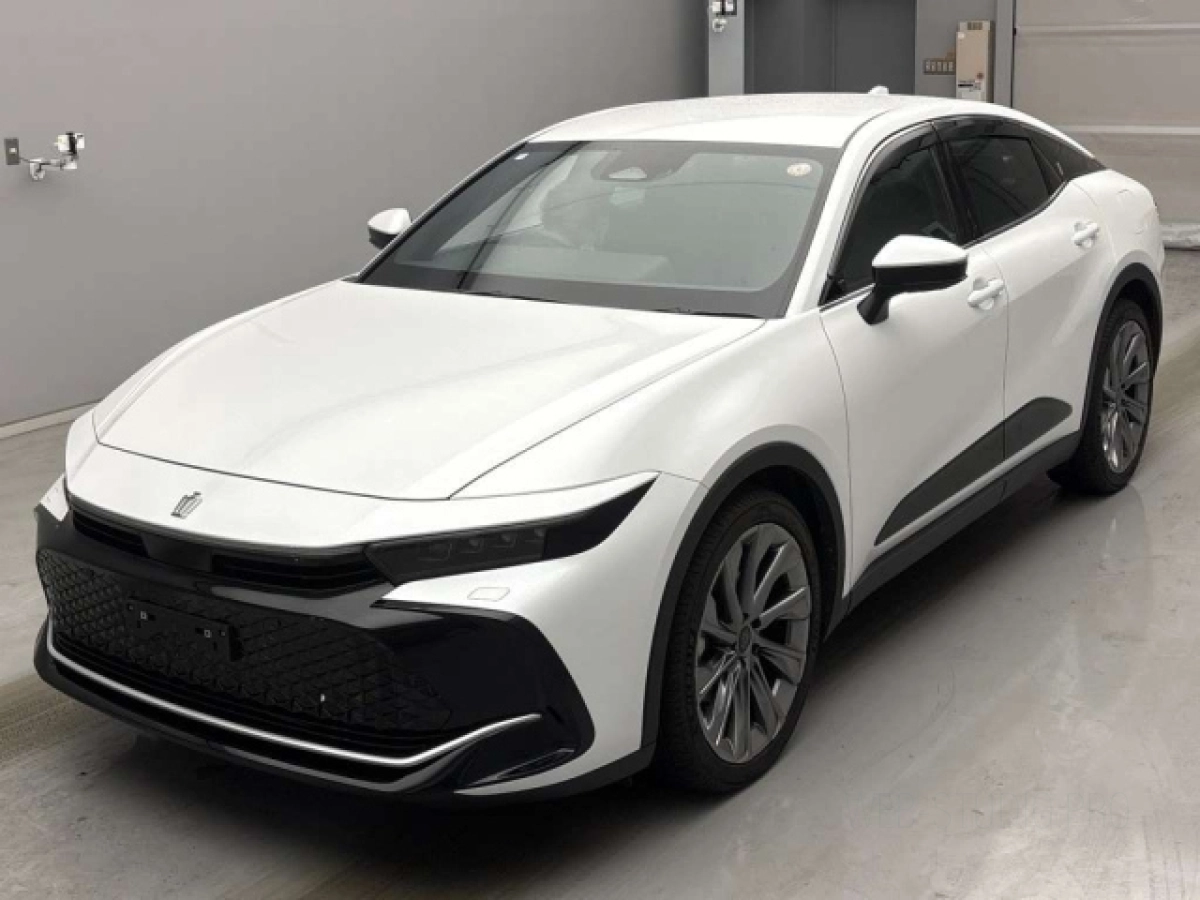 TOYOTA CROWN CROSSOVER AZSH35 2024