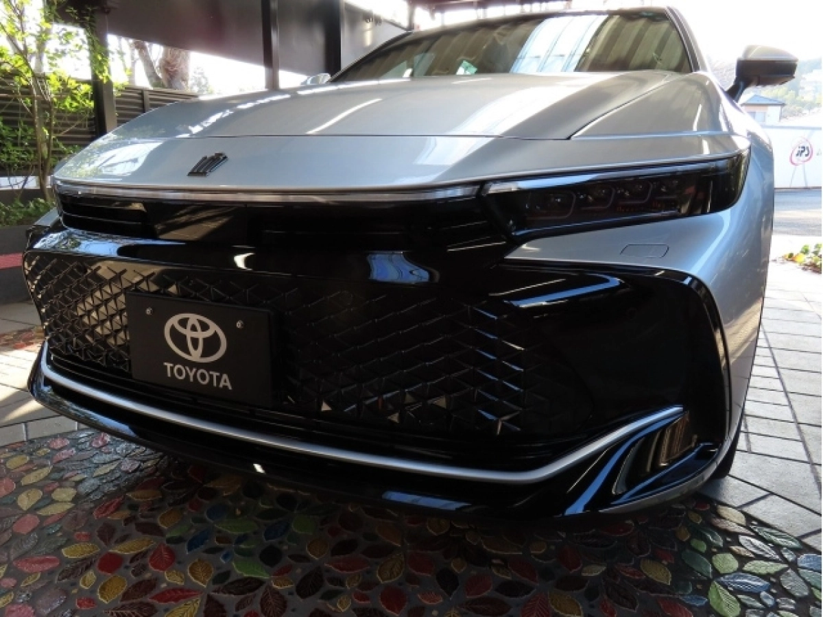 TOYOTA CROWN CROSSOVER TZSH35 2024