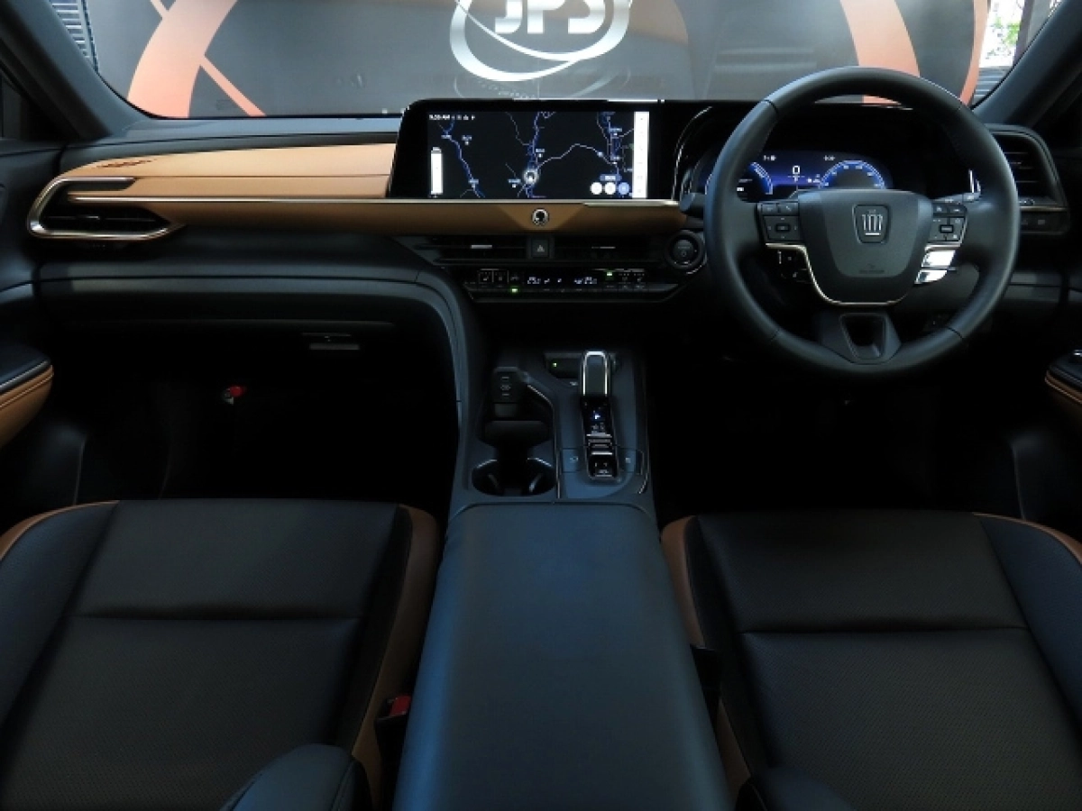 TOYOTA CROWN CROSSOVER