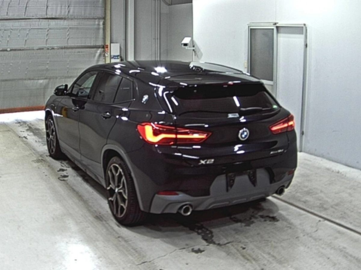 BMW X2