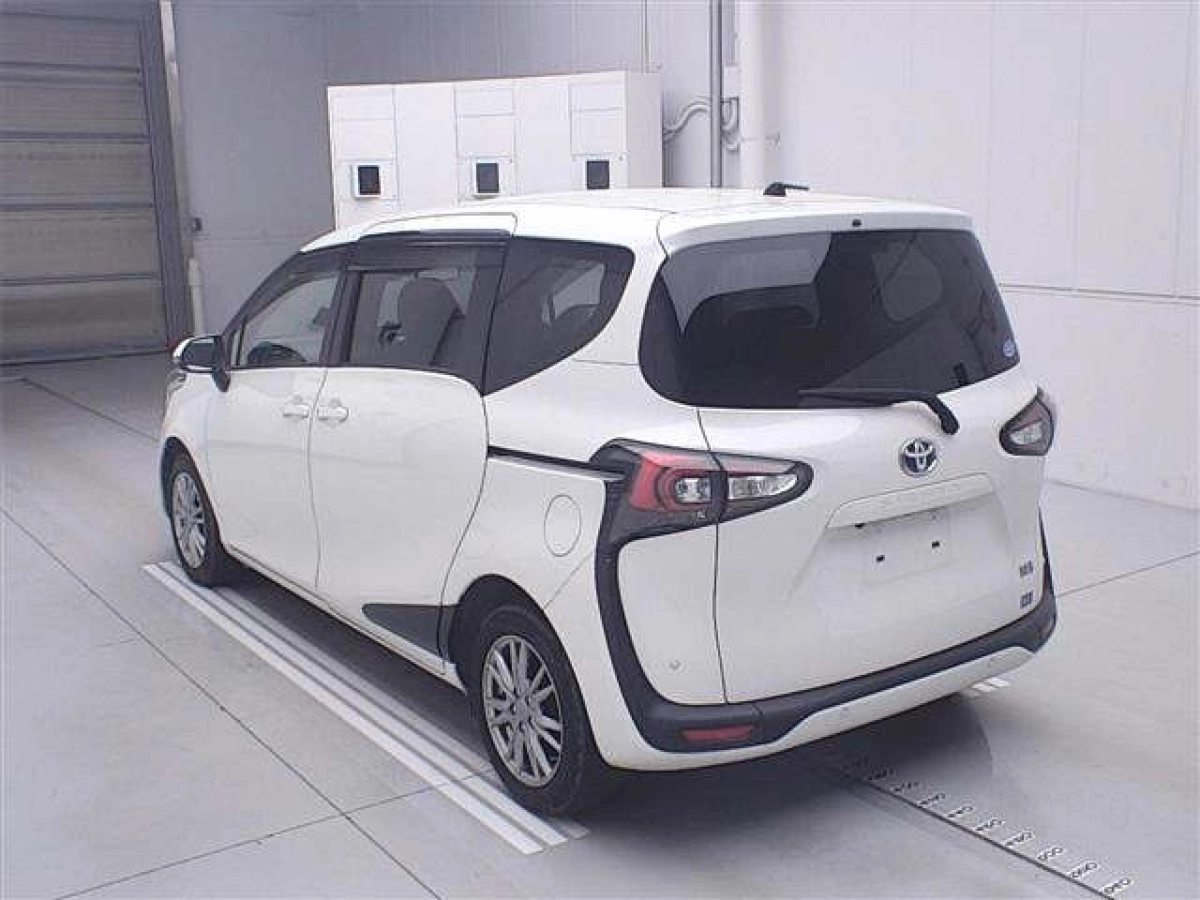 TOYOTA SIENTA