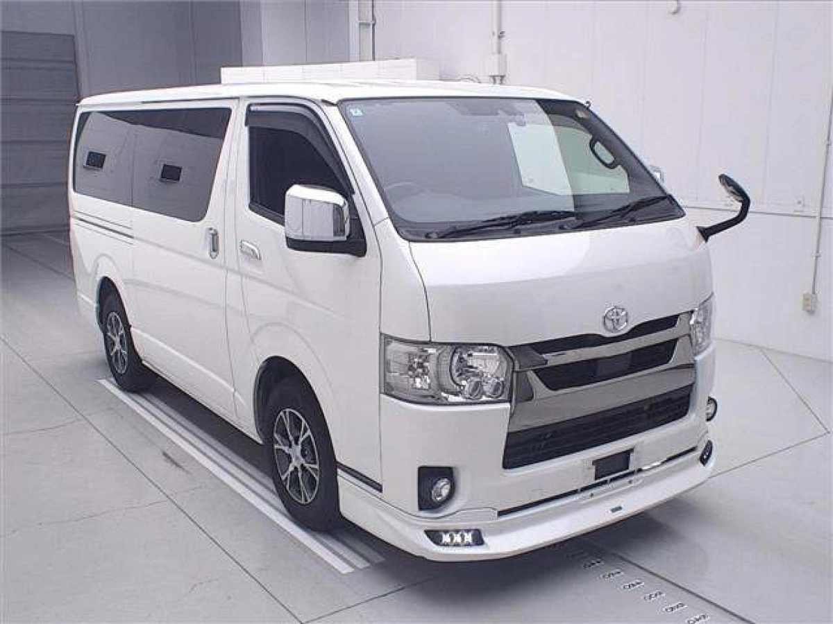 TOYOTA HIACE VAN GDH201V 2021