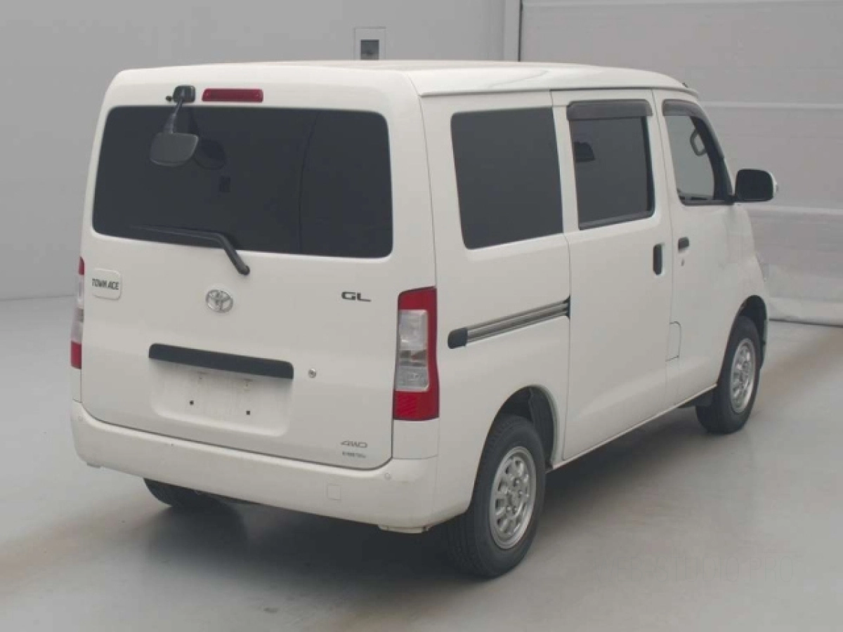 TOYOTA TOWN ACE VAN