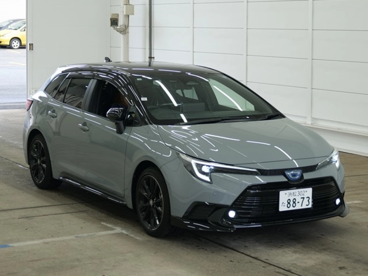 TOYOTA COROLLA TOURING ZWE219W 2025