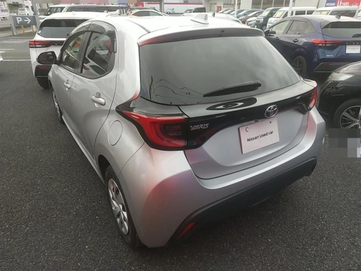 TOYOTA YARIS