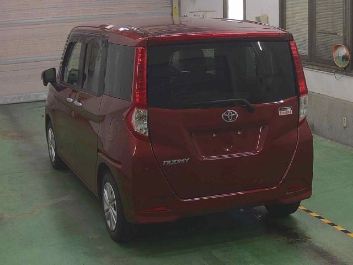 TOYOTA ROOMY
