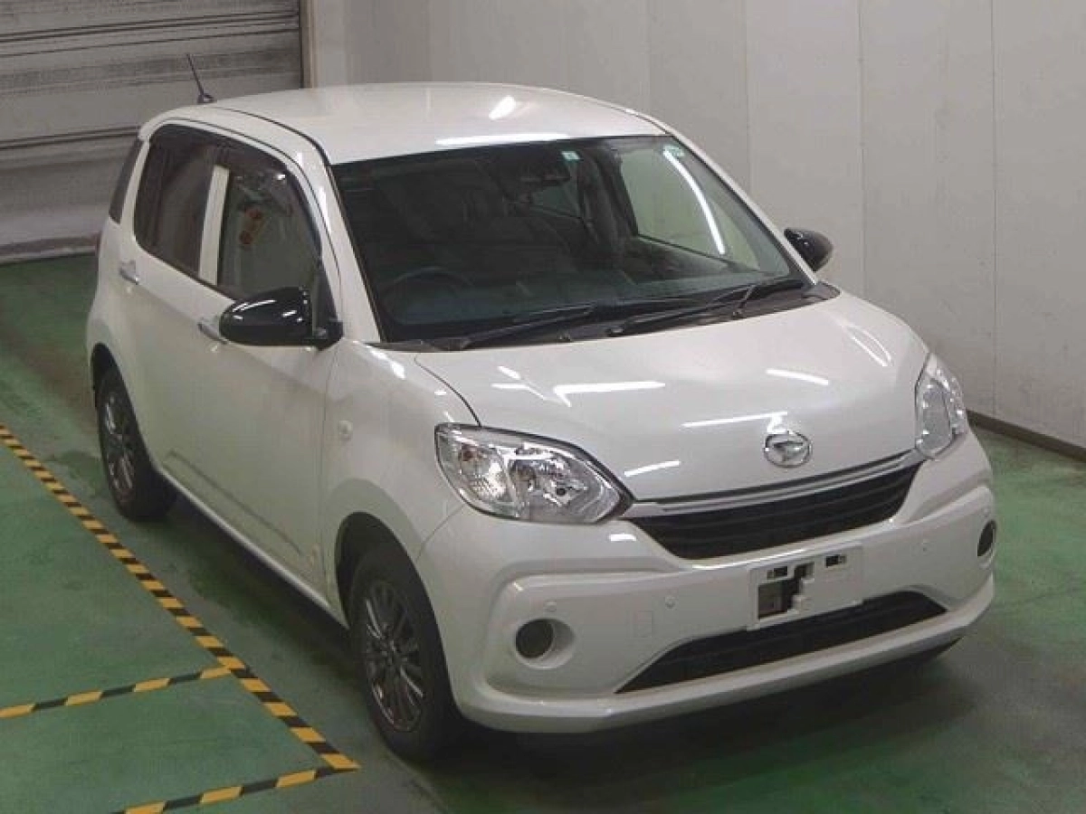 DAIHATSU BOON