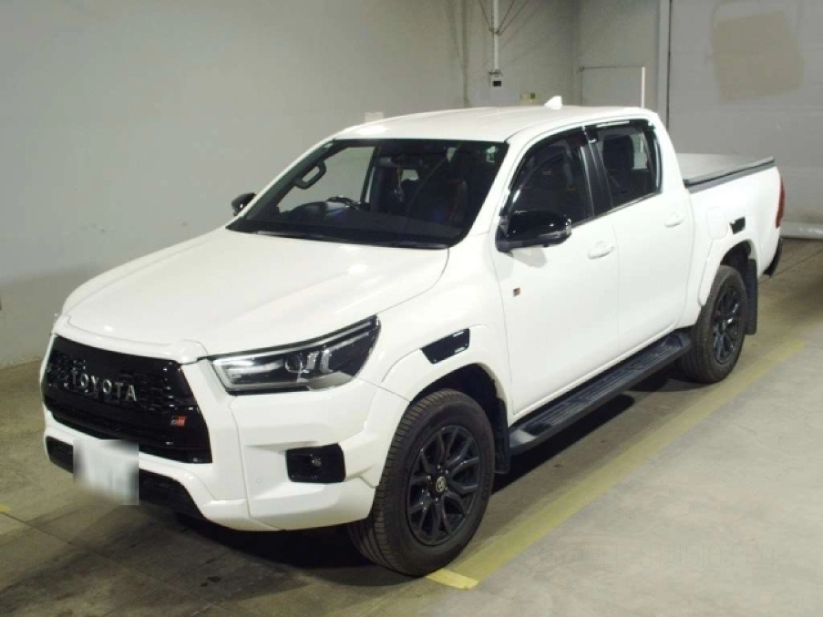 TOYOTA HILUX GUN125 2023