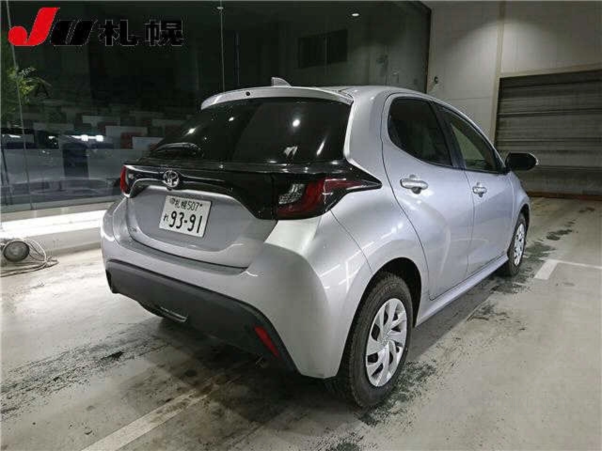 TOYOTA YARIS