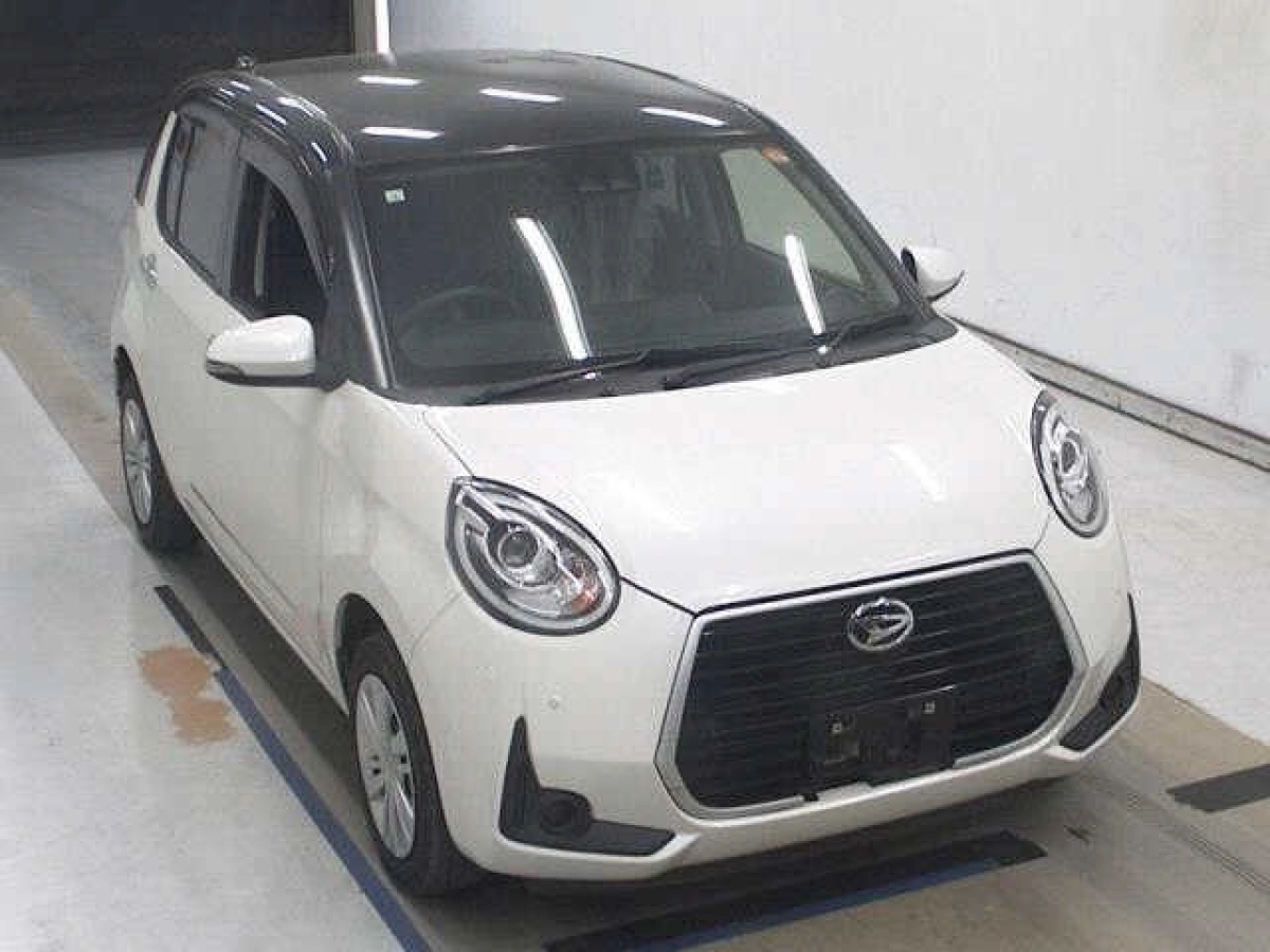 DAIHATSU BOON