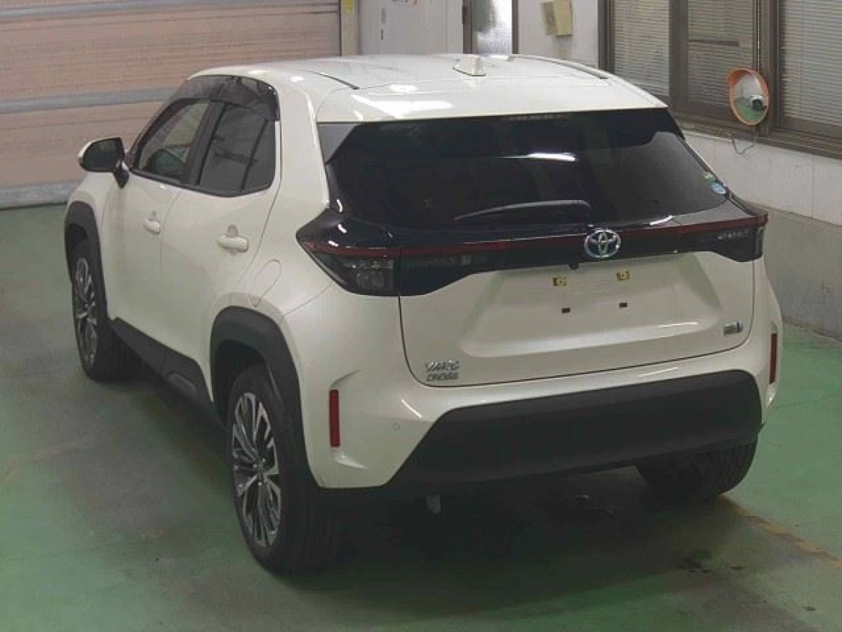 TOYOTA YARIS CROSS