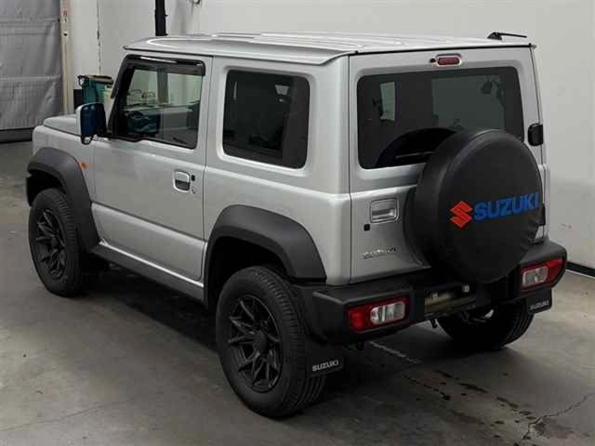 SUZUKI JIMNY SIERRA