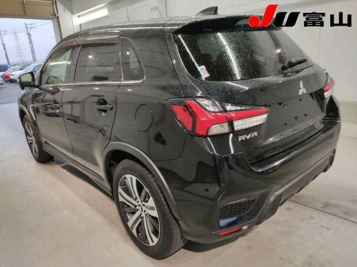 MITSUBISHI RVR