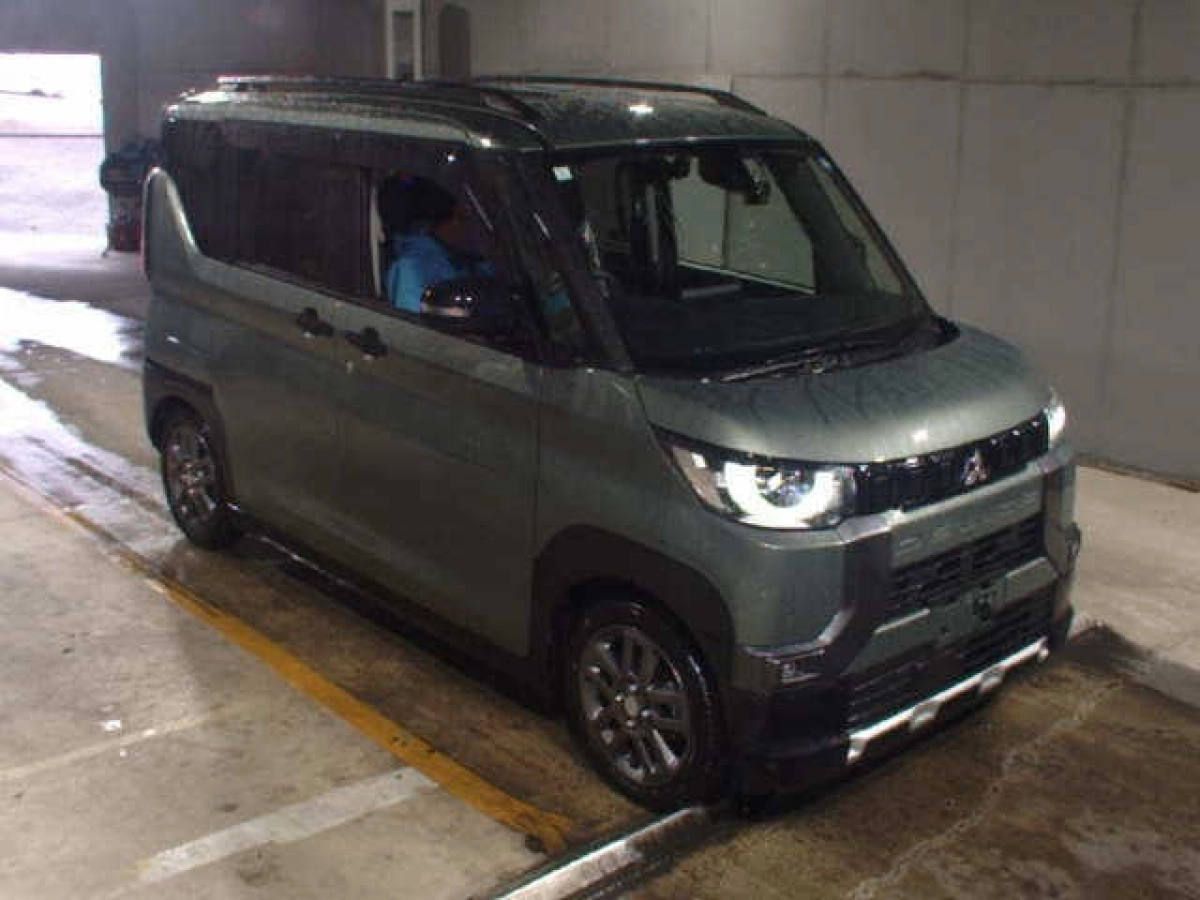 MITSUBISHI DELICA MINI