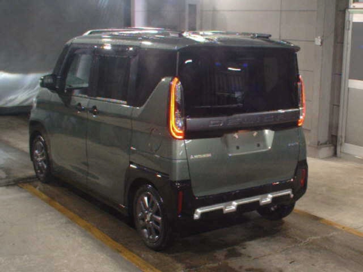 MITSUBISHI DELICA MINI