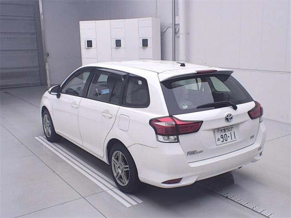 TOYOTA COROLLA FIELDER