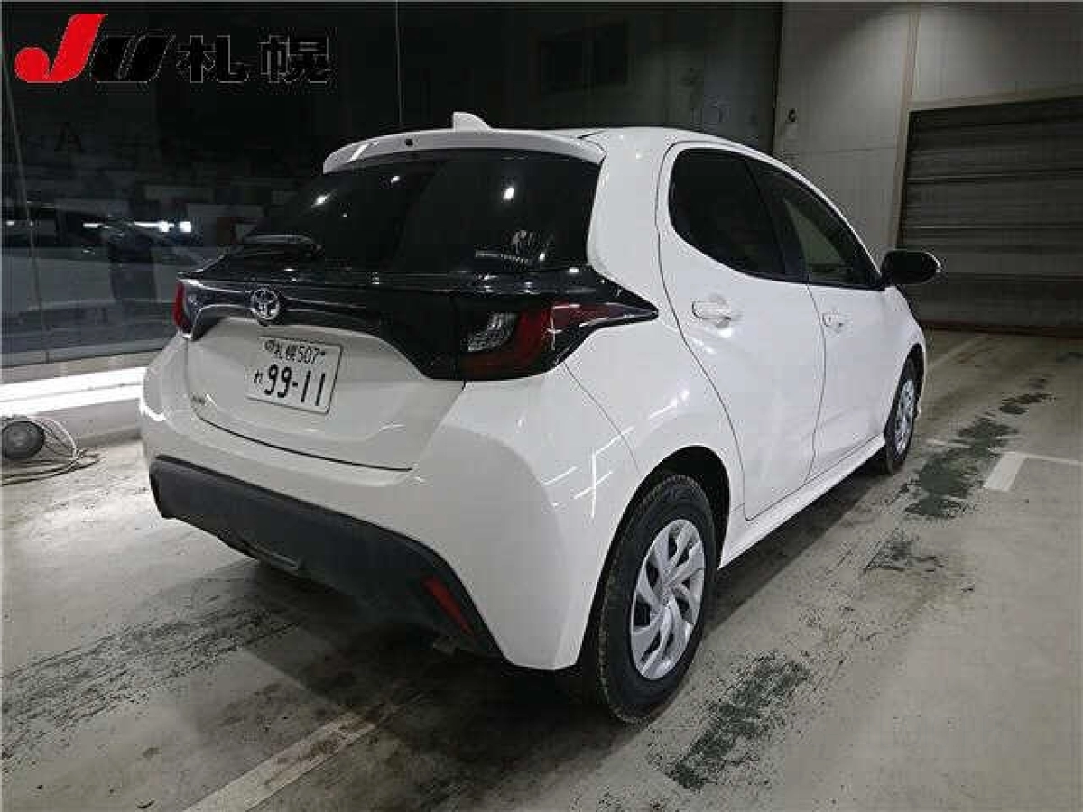 TOYOTA YARIS