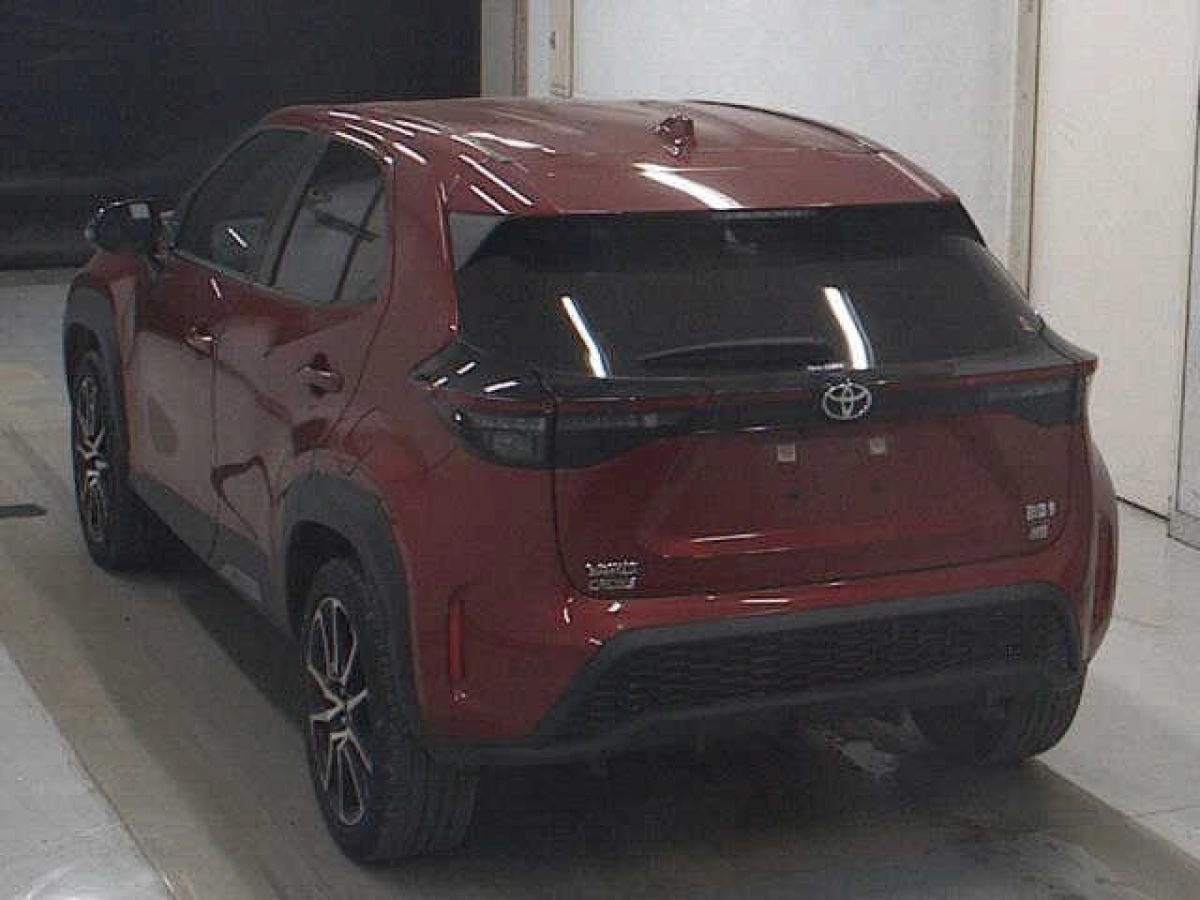 TOYOTA YARIS CROSS