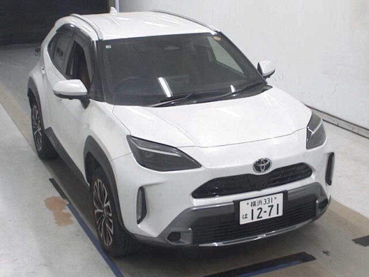 TOYOTA YARIS CROSS