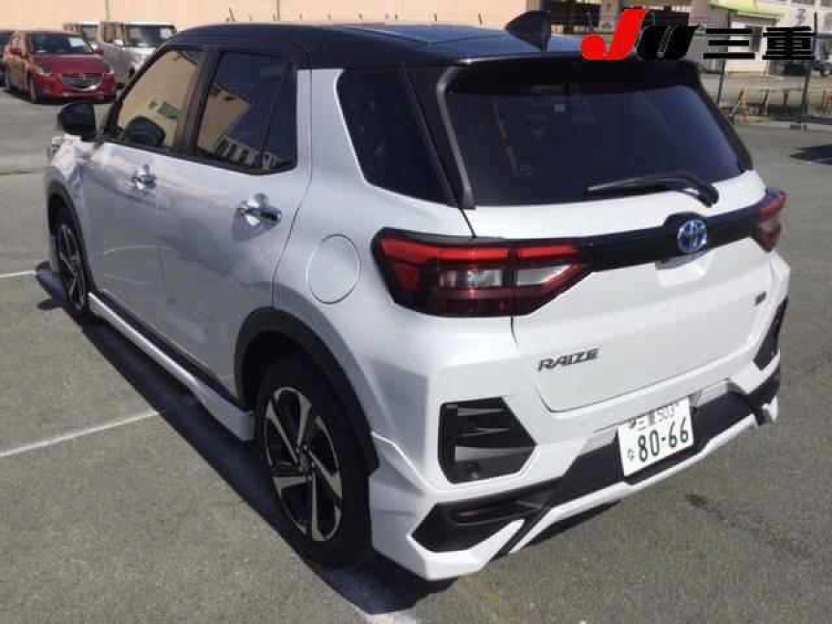 TOYOTA RAIZE