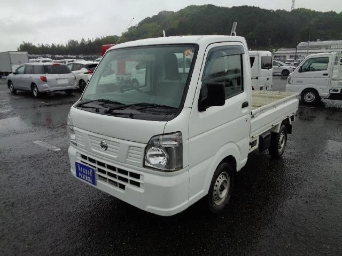 NISSAN CLIPPER TRUCK