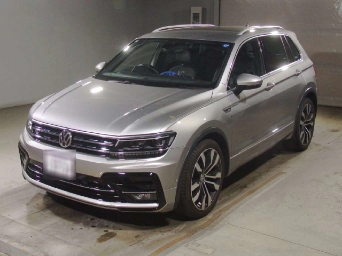 VOLKSWAGEN TIGUAN 5NCZD 2019