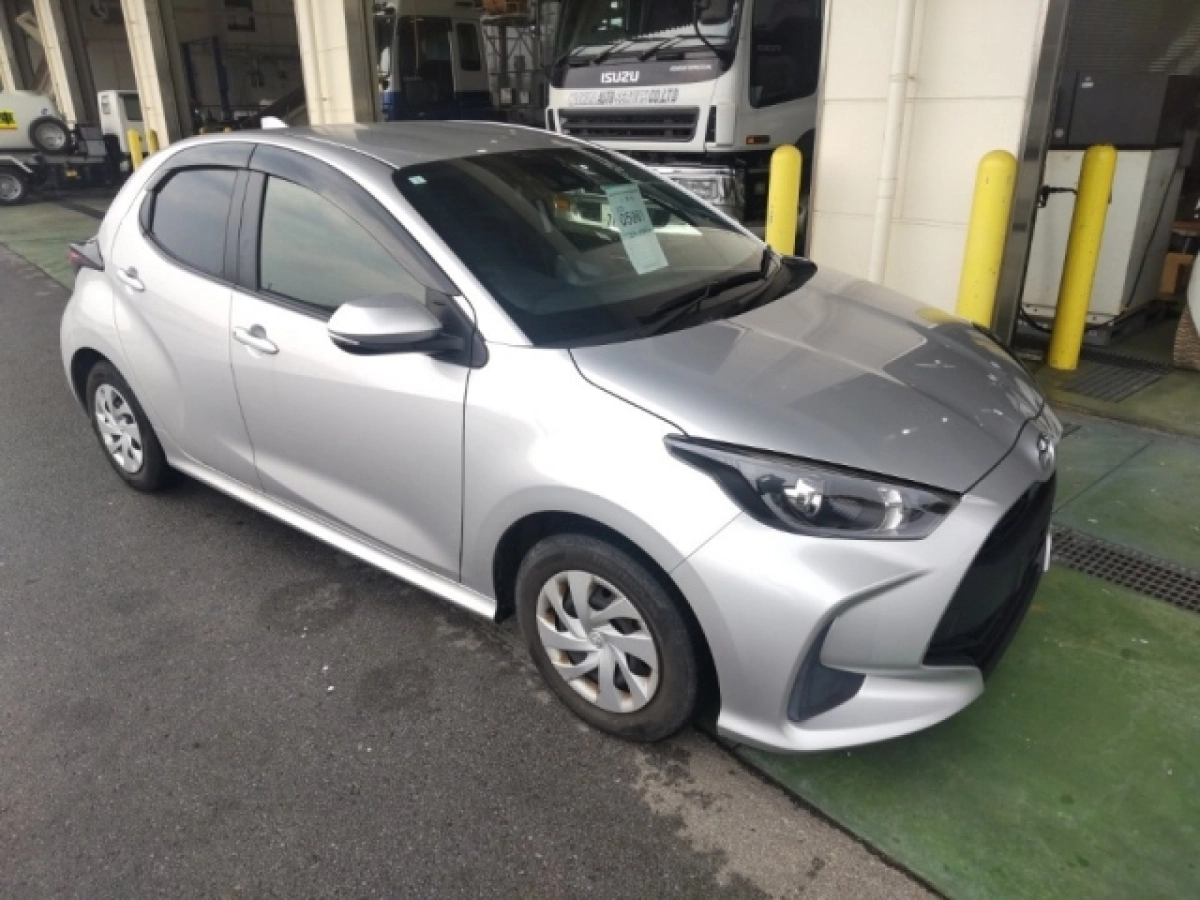 TOYOTA YARIS