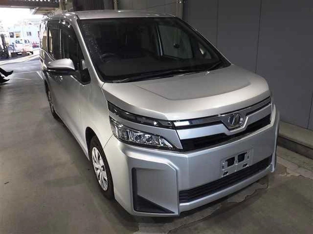 TOYOTA VOXY ZRR80G 2019
