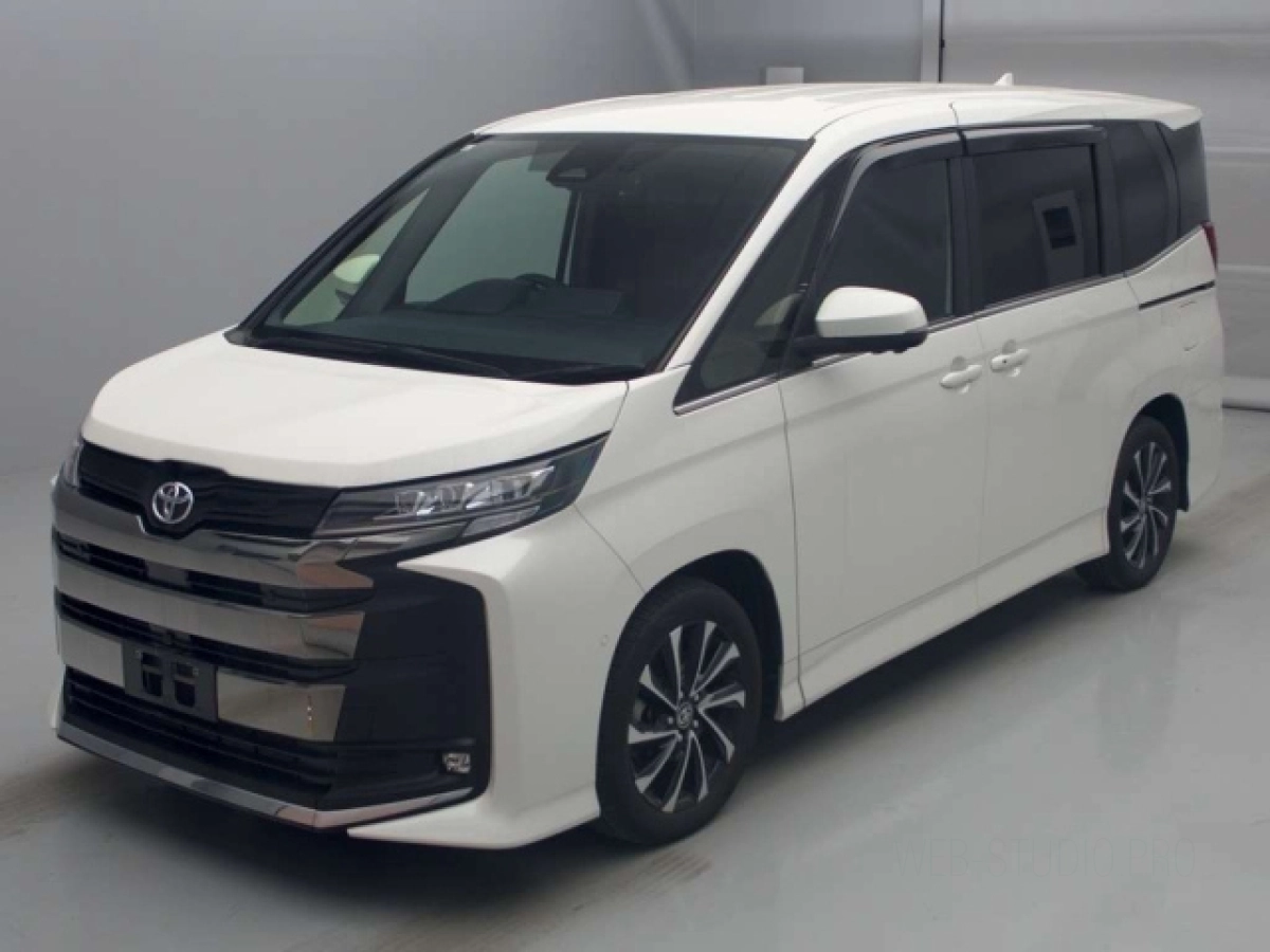 TOYOTA NOAH MZRA90W 2023