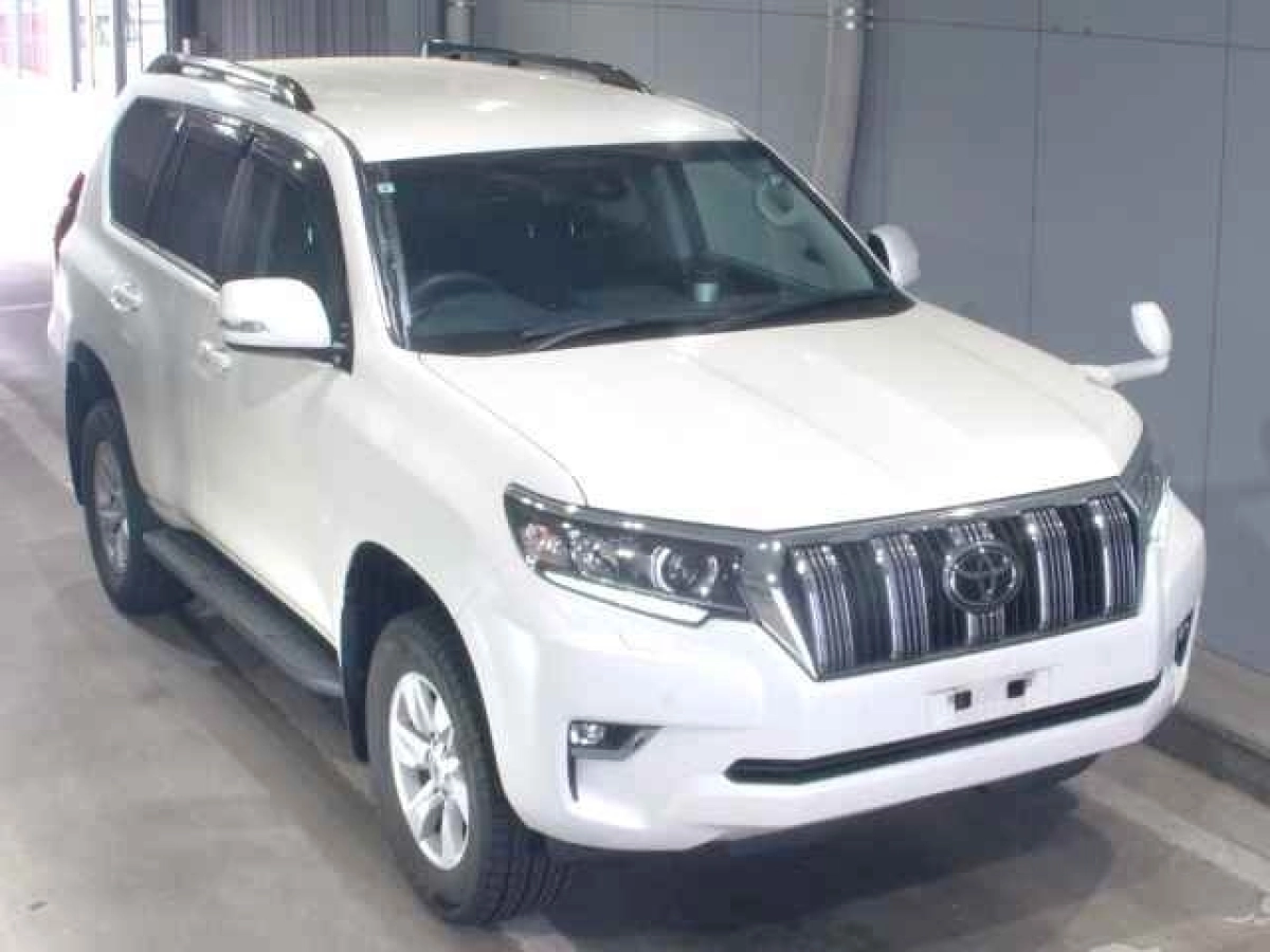 TOYOTA LAND CRUISER PRADO TRJ150W 2021