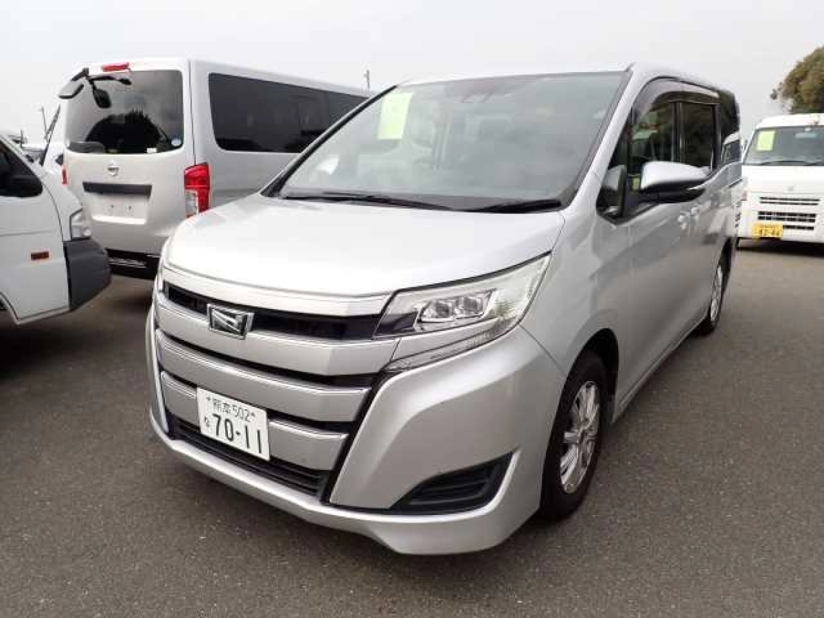 TOYOTA NOAH ZRR80G 2019