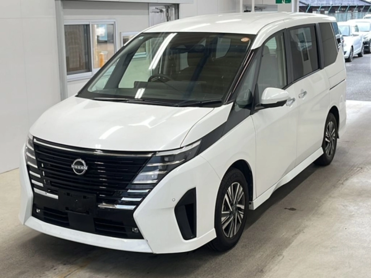 NISSAN SERENA FC28 2025