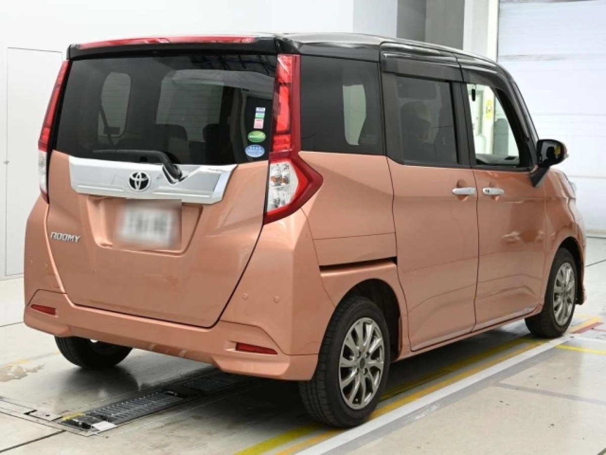 TOYOTA ROOMY