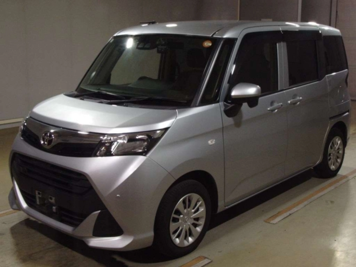 TOYOTA TANK M900A 2019