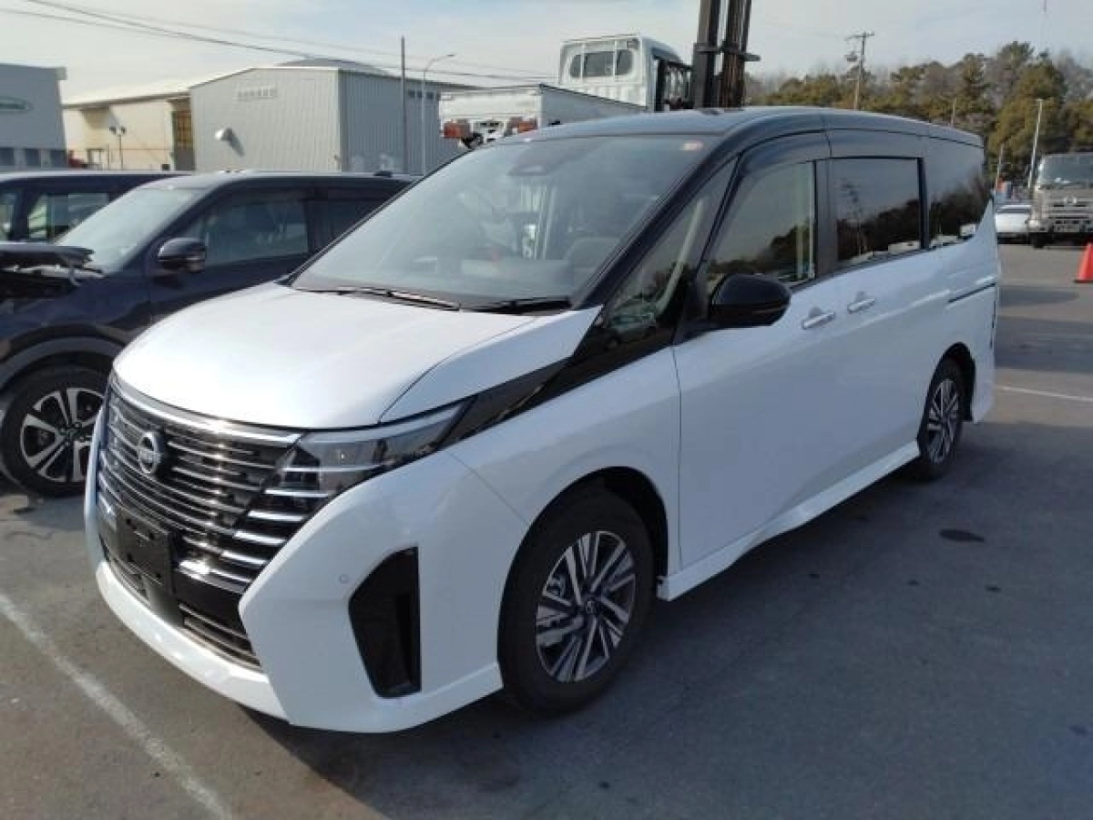 NISSAN SERENA GFC28 2025