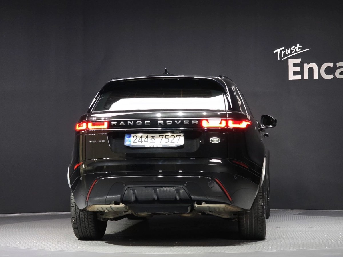 LAND ROVER RANGE ROVER VELAR