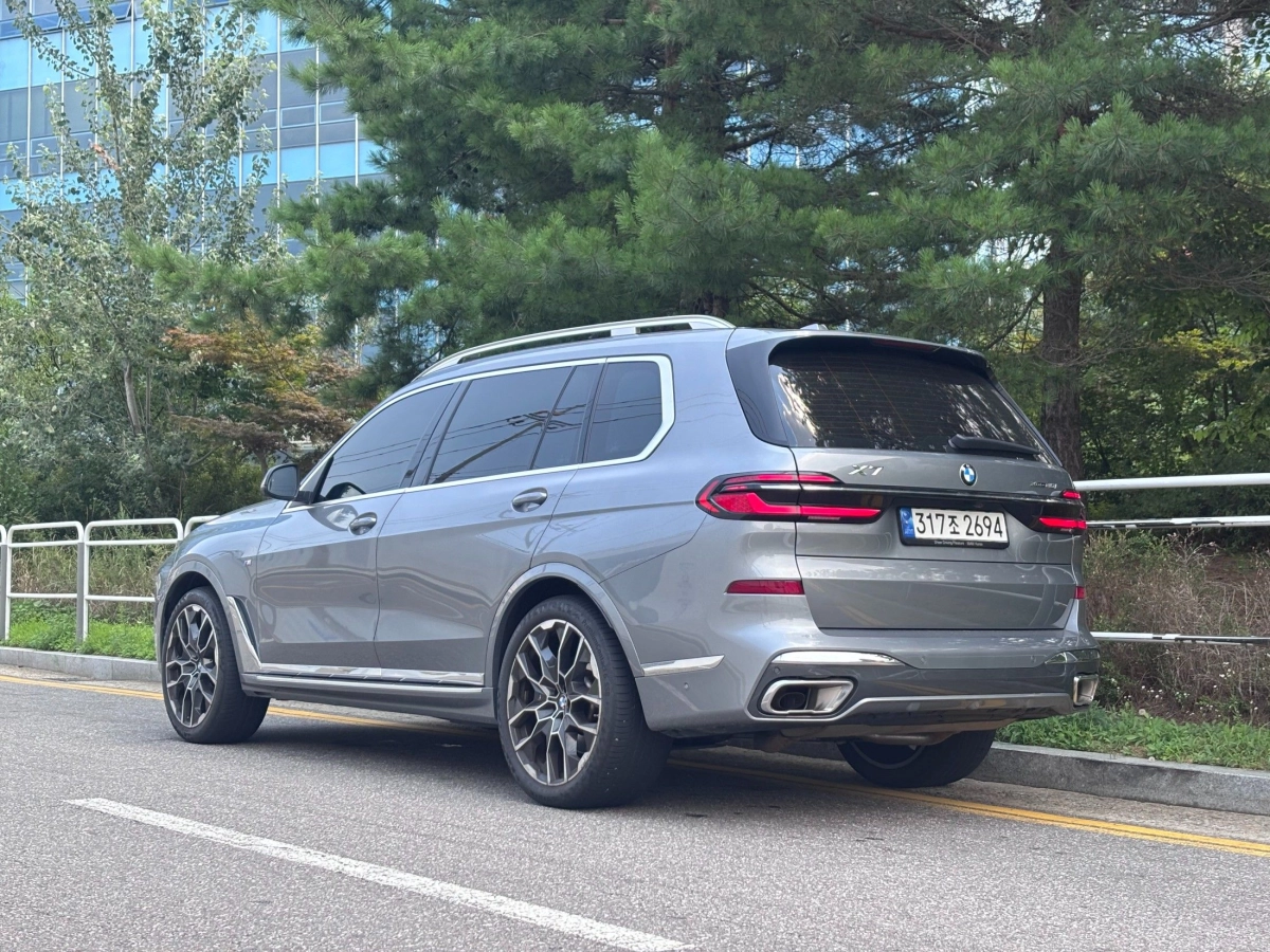 BMW X7 G07